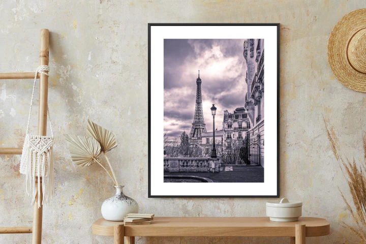 Plakat Paryż Wieża Eiffla W Pochmurny Dzień