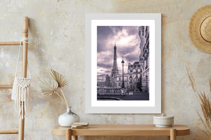 Plakat Paryż Wieża Eiffla W Pochmurny Dzień