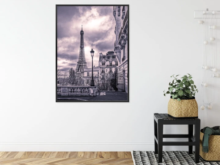 Plakat Paryż Wieża Eiffla W Pochmurny Dzień