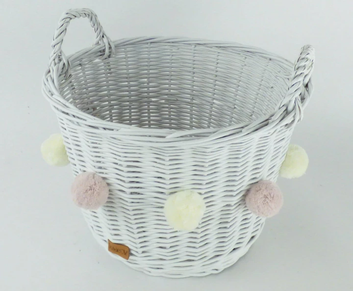 kosz na zabawki pompony