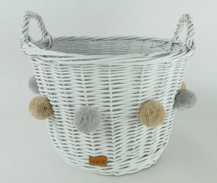 kosz na zabawki pompony