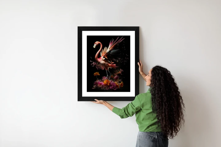 Plakat Flaming Z Kwiatami Na Surrealistycznej Ilustracji