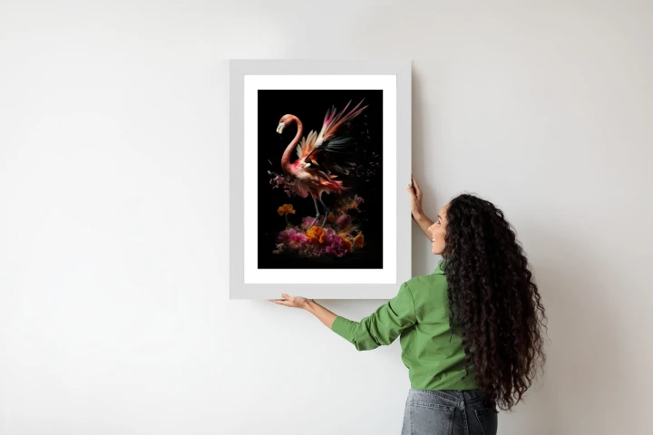 Plakat Flaming Z Kwiatami Na Surrealistycznej Ilustracji