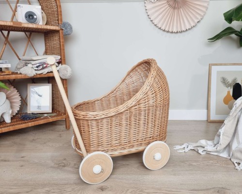 wiklinowy wózek dla lalek