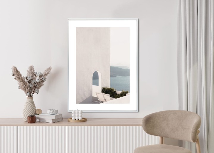 Plakat Biała Architektura Na Santorini Z Widokiem Na Morze
