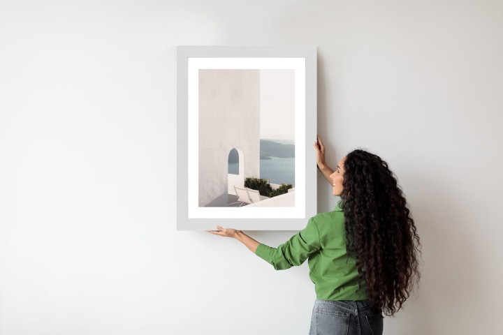 Plakat Biała Architektura Na Santorini Z Widokiem Na Morze