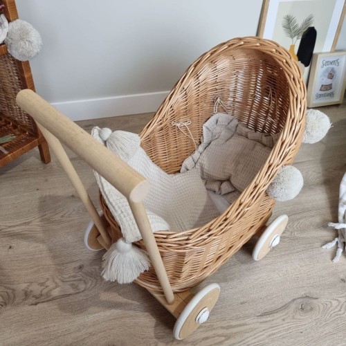 wiklinowy wózek dla lalek