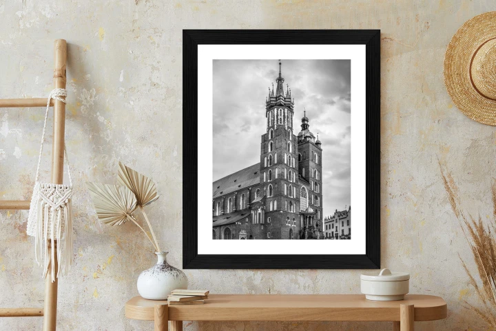 Plakat Czarno-Biała Fotografia Kościoła Mariackiego W Krakowie