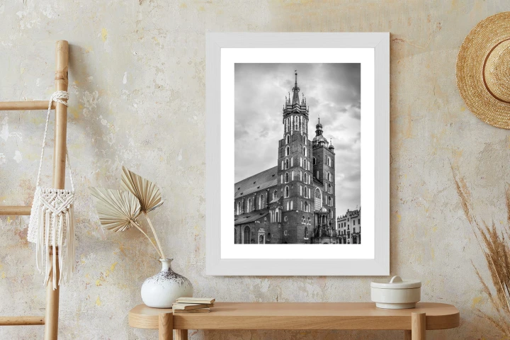 Plakat Czarno-Biała Fotografia Kościoła Mariackiego W Krakowie