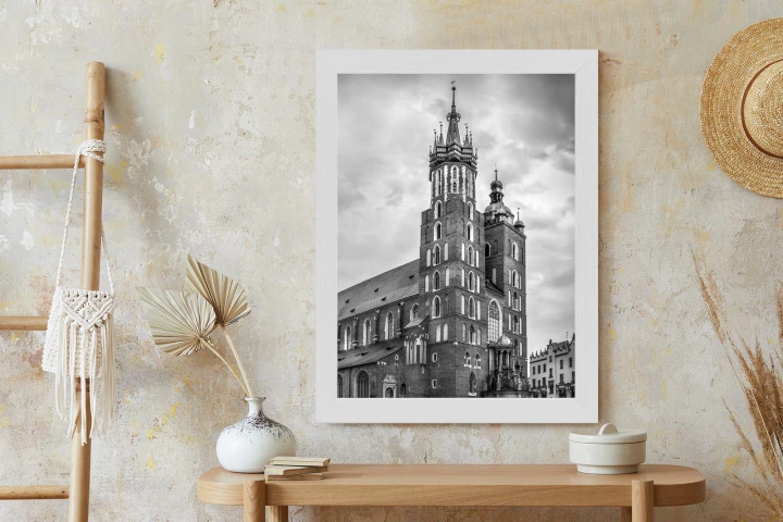 Plakat Czarno-Biała Fotografia Kościoła Mariackiego W Krakowie