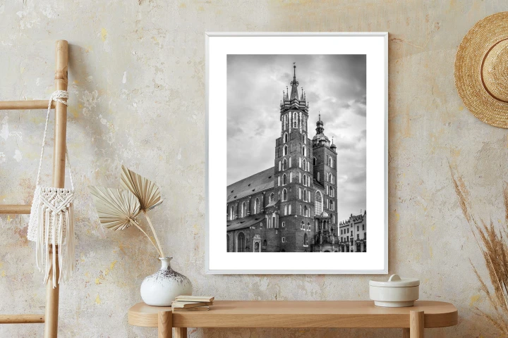 Plakat Czarno-Biała Fotografia Kościoła Mariackiego W Krakowie