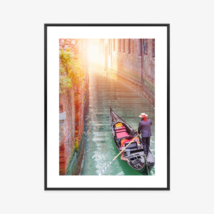 Plakat Gondolier Wenecki Na Zielonych Wodach Kanału