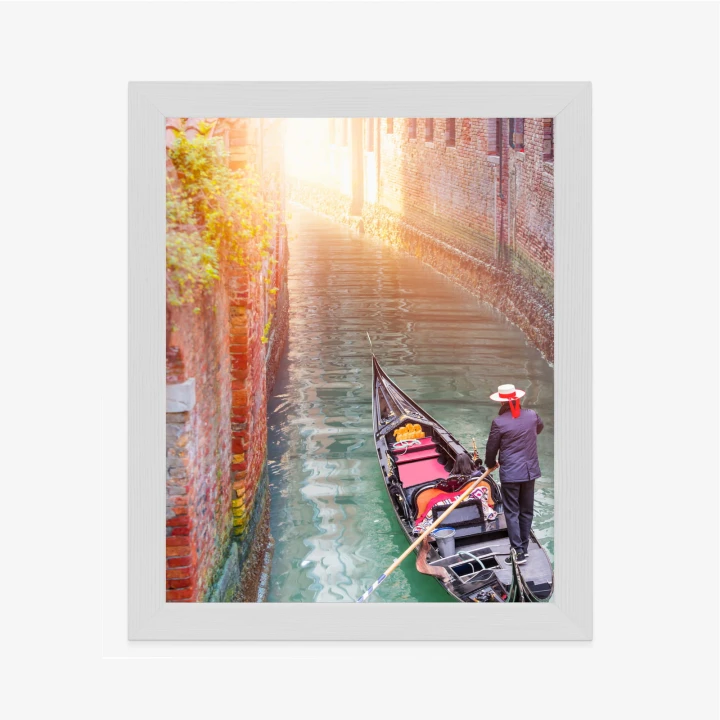 Plakat Gondolier Wenecki Na Zielonych Wodach Kanału