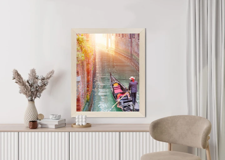 Plakat Gondolier Wenecki Na Zielonych Wodach Kanału