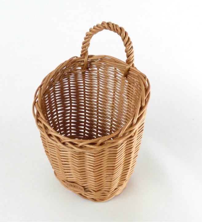 koszyczek na ścianę