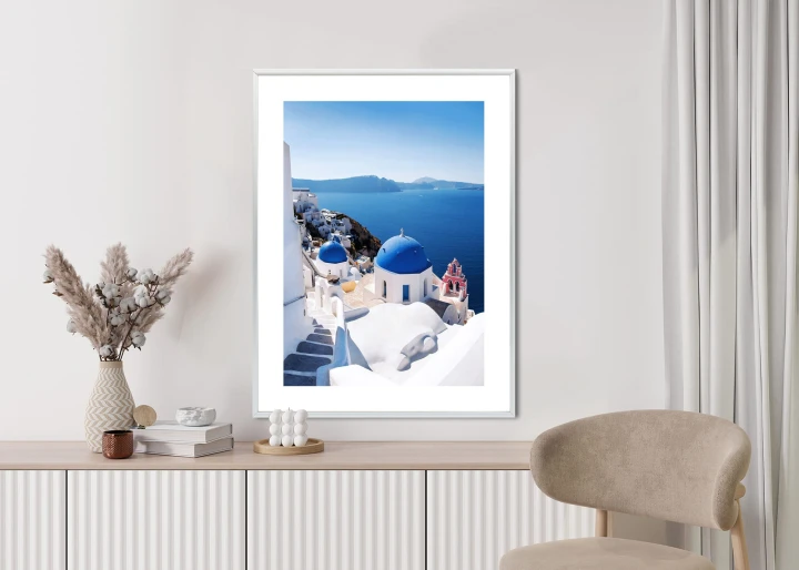 Plakat Tradycyjna Biała Architektura I Greckie Cerkwie Z Niebieskimi Kopułami