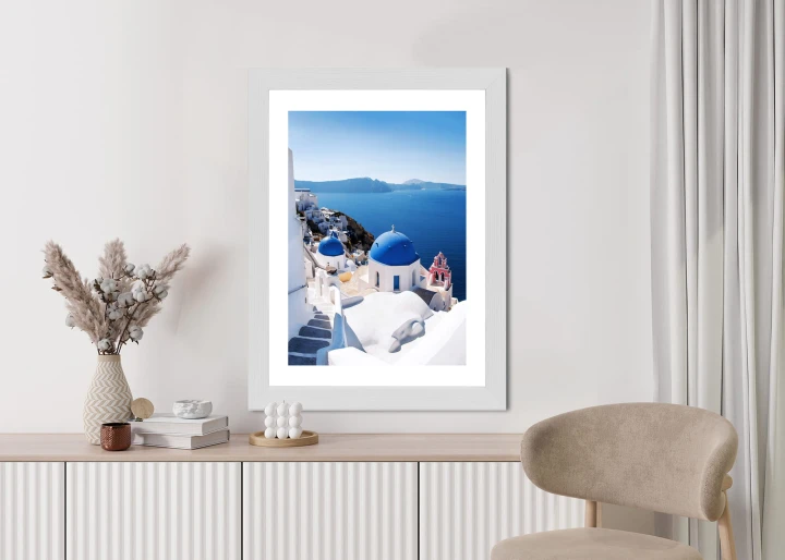 Plakat Tradycyjna Biała Architektura I Greckie Cerkwie Z Niebieskimi Kopułami