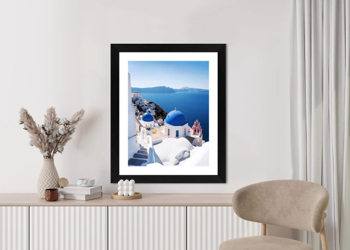 Plakat Tradycyjna Biała Architektura I Greckie Cerkwie Z Niebieskimi Kopułami