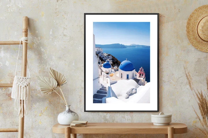 Plakat Tradycyjna Biała Architektura I Greckie Cerkwie Z Niebieskimi Kopułami