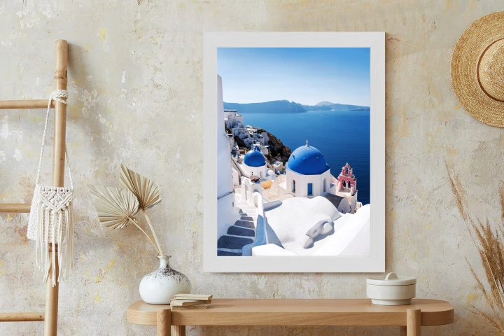 Plakat Tradycyjna Biała Architektura I Greckie Cerkwie Z Niebieskimi Kopułami