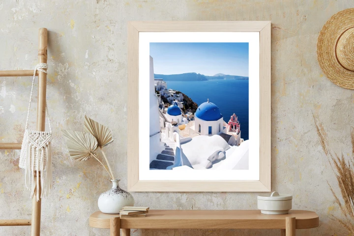Plakat Tradycyjna Biała Architektura I Greckie Cerkwie Z Niebieskimi Kopułami