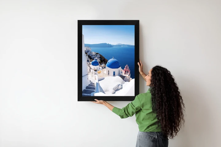 Plakat Tradycyjna Biała Architektura I Greckie Cerkwie Z Niebieskimi Kopułami