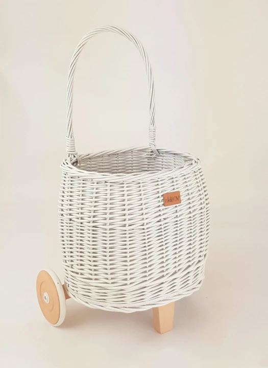 koszyk na kółkach