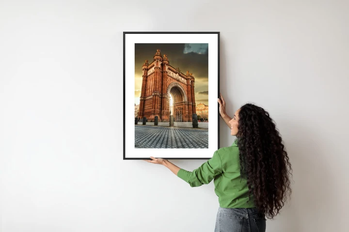 Plakat Łuk Triumfalny Słynna Budowla W Barcelonie