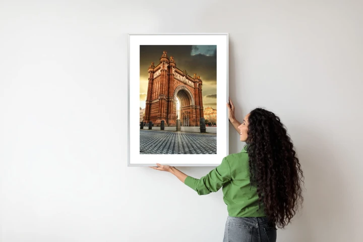 Plakat Łuk Triumfalny Słynna Budowla W Barcelonie