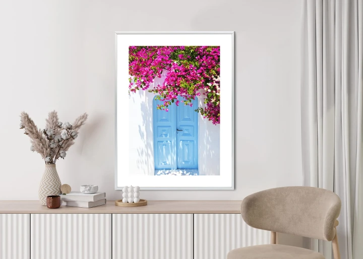 Plakat Niebieskie Drzwi I Różowe Kwiaty Tradycyjna Grecka Architektura