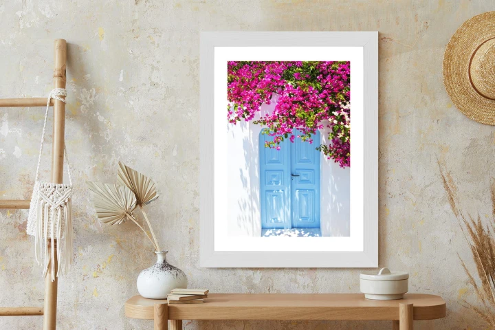 Plakat Niebieskie Drzwi I Różowe Kwiaty Tradycyjna Grecka Architektura