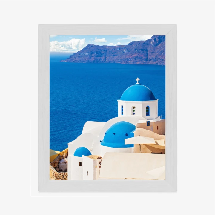 Plakat Krajobraz Santorini Z Białym Kościołem I Widokiem Na Błękitne Morze