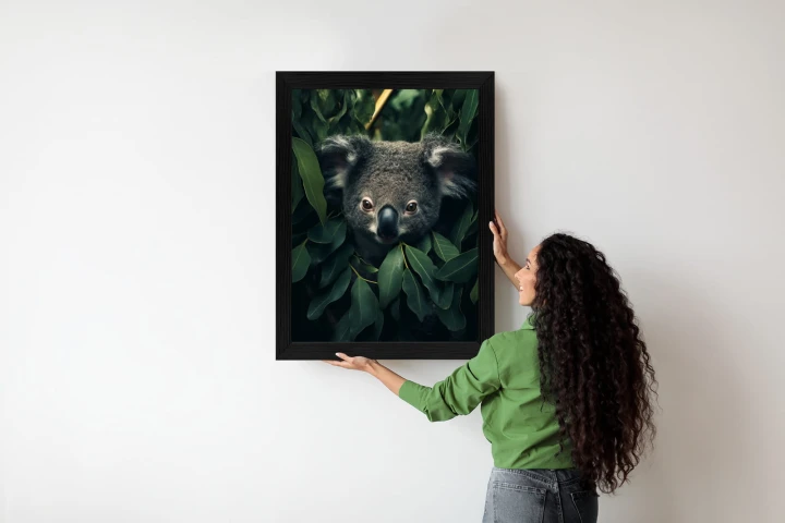 Plakat Koala Siedzący W Liściach