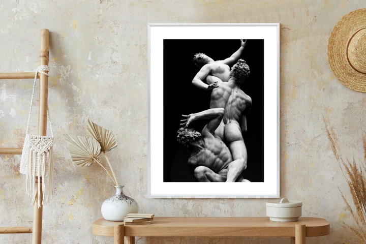 Plakat Włoskie Posągi Na Czarnym Tle