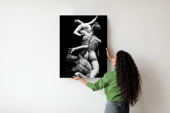 Plakat Włoskie Posągi Na Czarnym Tle