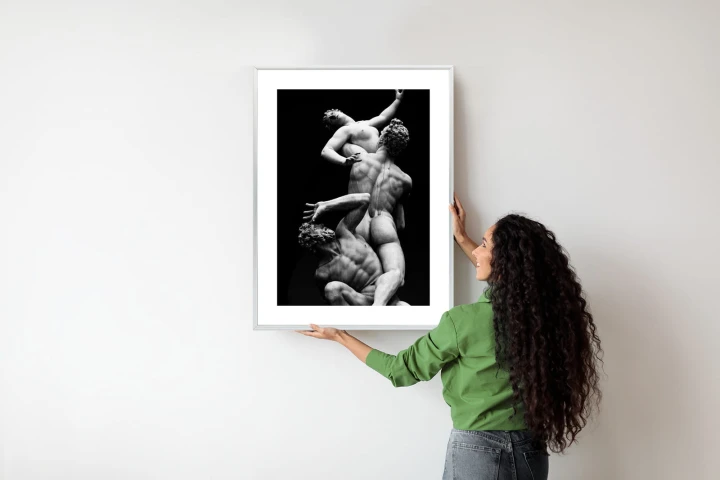 Plakat Włoskie Posągi Na Czarnym Tle