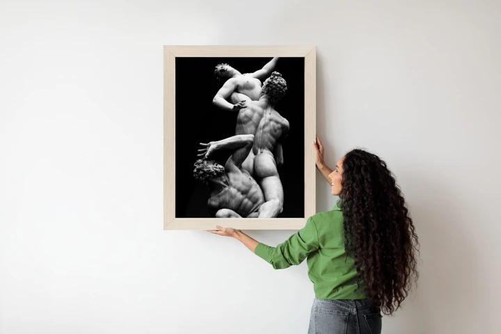 Plakat Włoskie Posągi Na Czarnym Tle