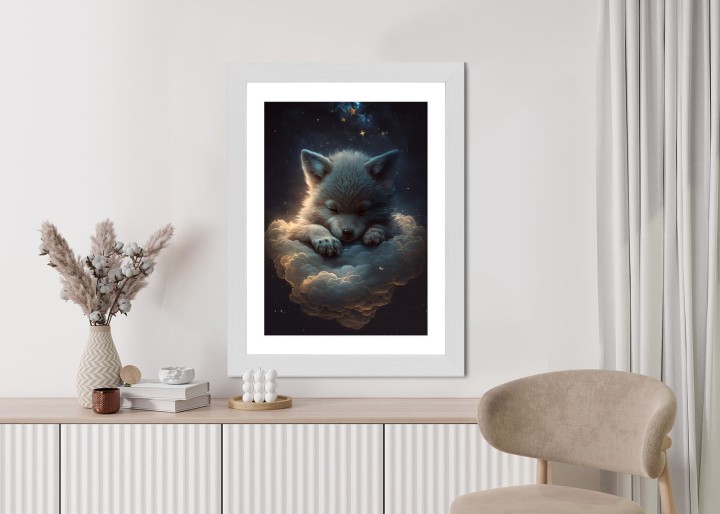 Plakat Uroczy Wilczek Zwierzę Śpiące Na Puszystych Chmurach