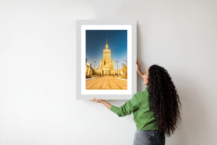 Plakat Pałac Kultury W Warszawie Na Tle Błękitnego Nieba