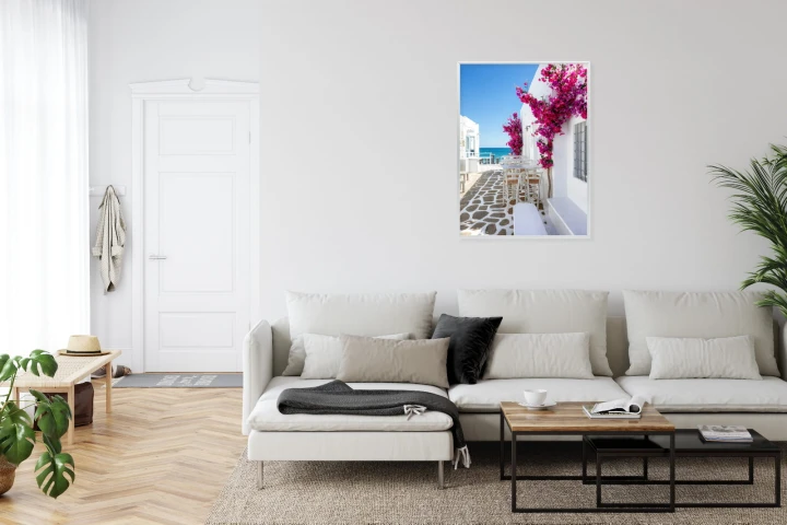 Plakat Grecka Architektura Z Różowymi Kwiatami I Widokiem Na Morze