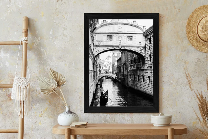 Plakat Gondola Na Czarno Białym Weneckim Kanale