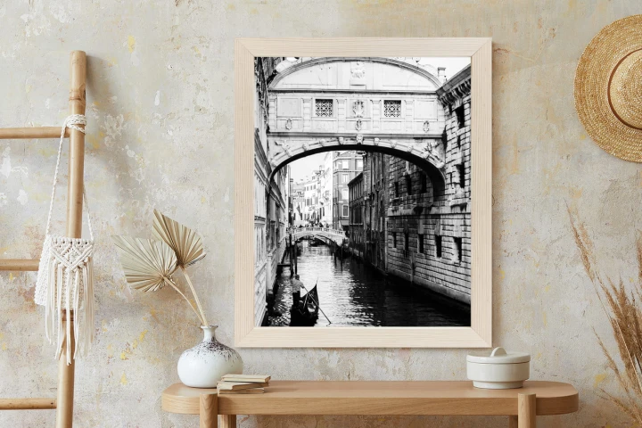 Plakat Gondola Na Czarno Białym Weneckim Kanale