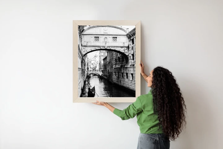 Plakat Gondola Na Czarno Białym Weneckim Kanale